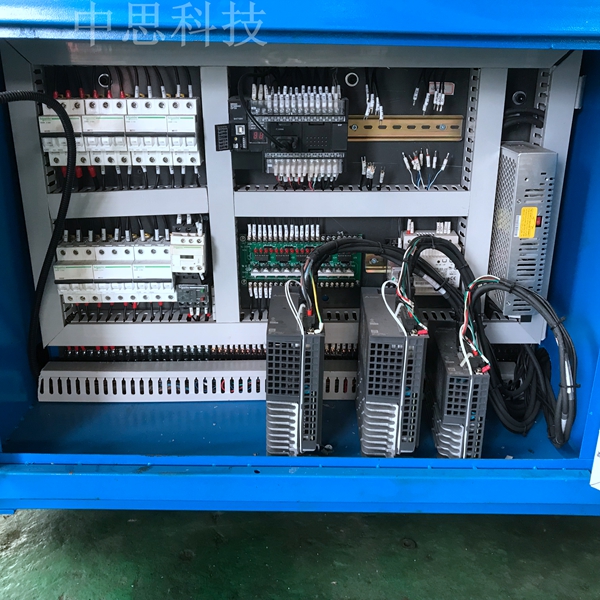 數(shù)控彎管機是什么